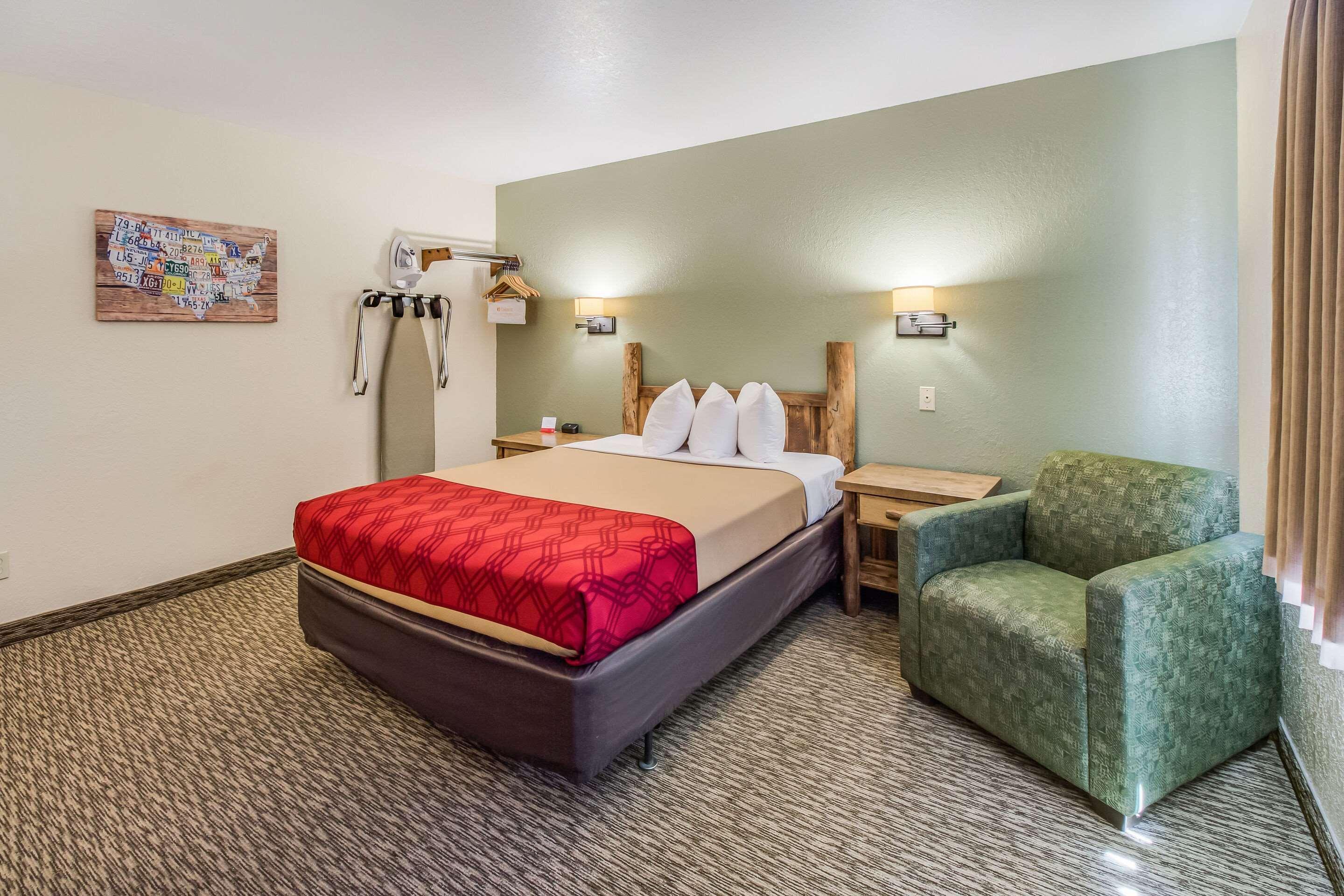Econo Lodge, Downtown Custer Near Custer State Park And Mt Rushmore Exterior photo